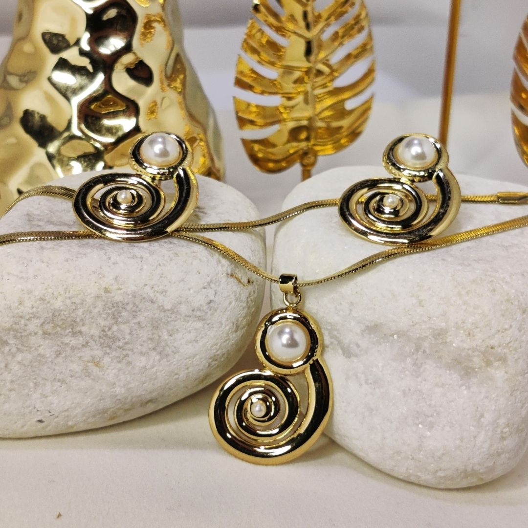 Spiral Pearl Set
