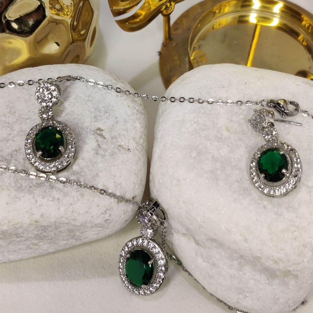 Argent Emerald